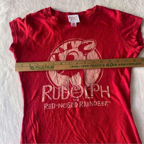 Vintage Rudolph The Red Nosed Reindeer T Shirt Size Small Red Graphic - Picture 5 of 7